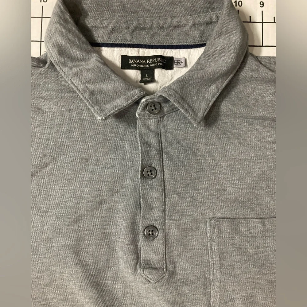Banana Republic Men’s Large Grey Performance‎ Pique Polo Shirt
